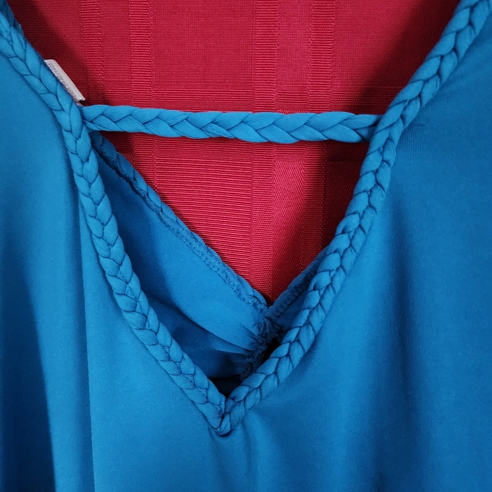 Plus Size Top - Picture 3 of 4